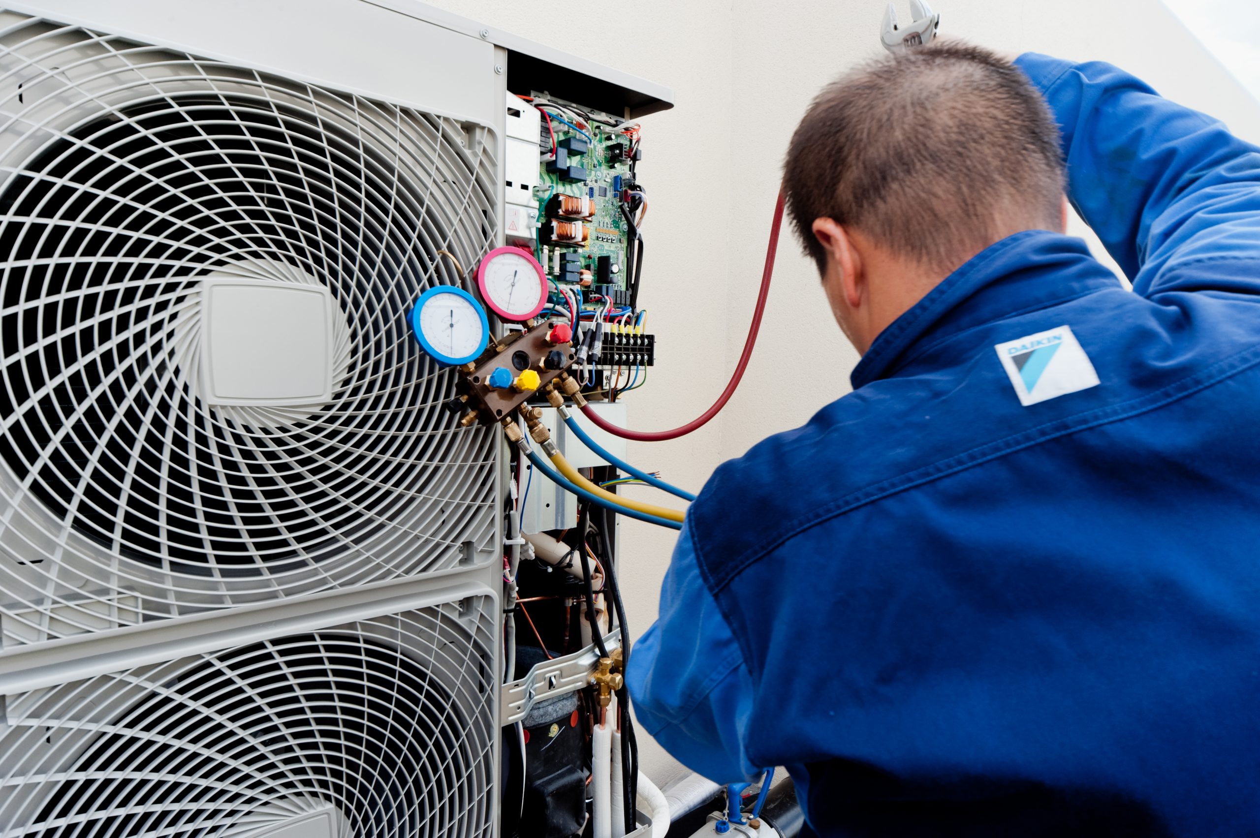 UK must install heat pumps in half of the nation’s homes by 2040